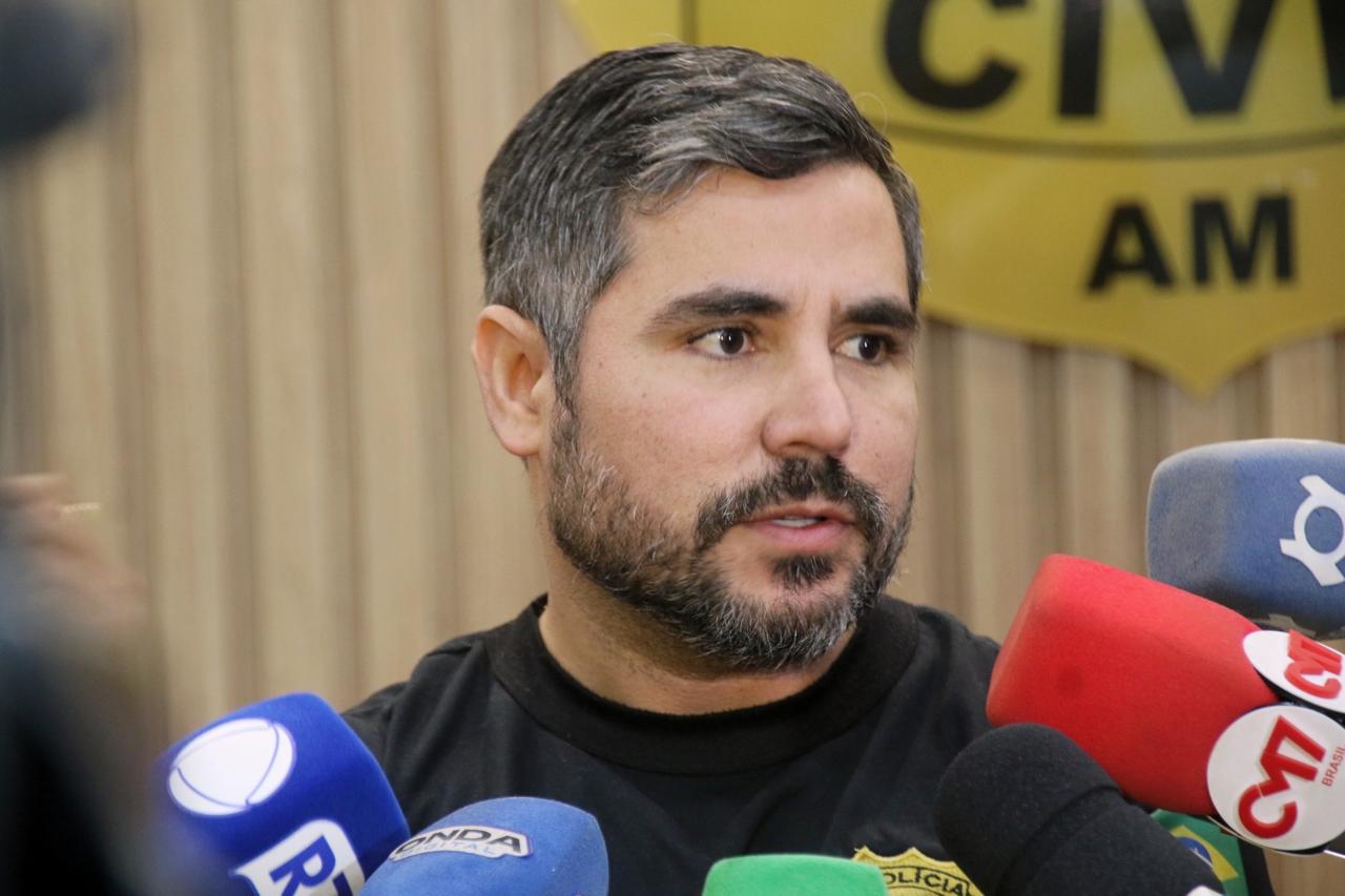 Pé de Bicho e comparsa são presos com arma semiautomática no Lago Azul