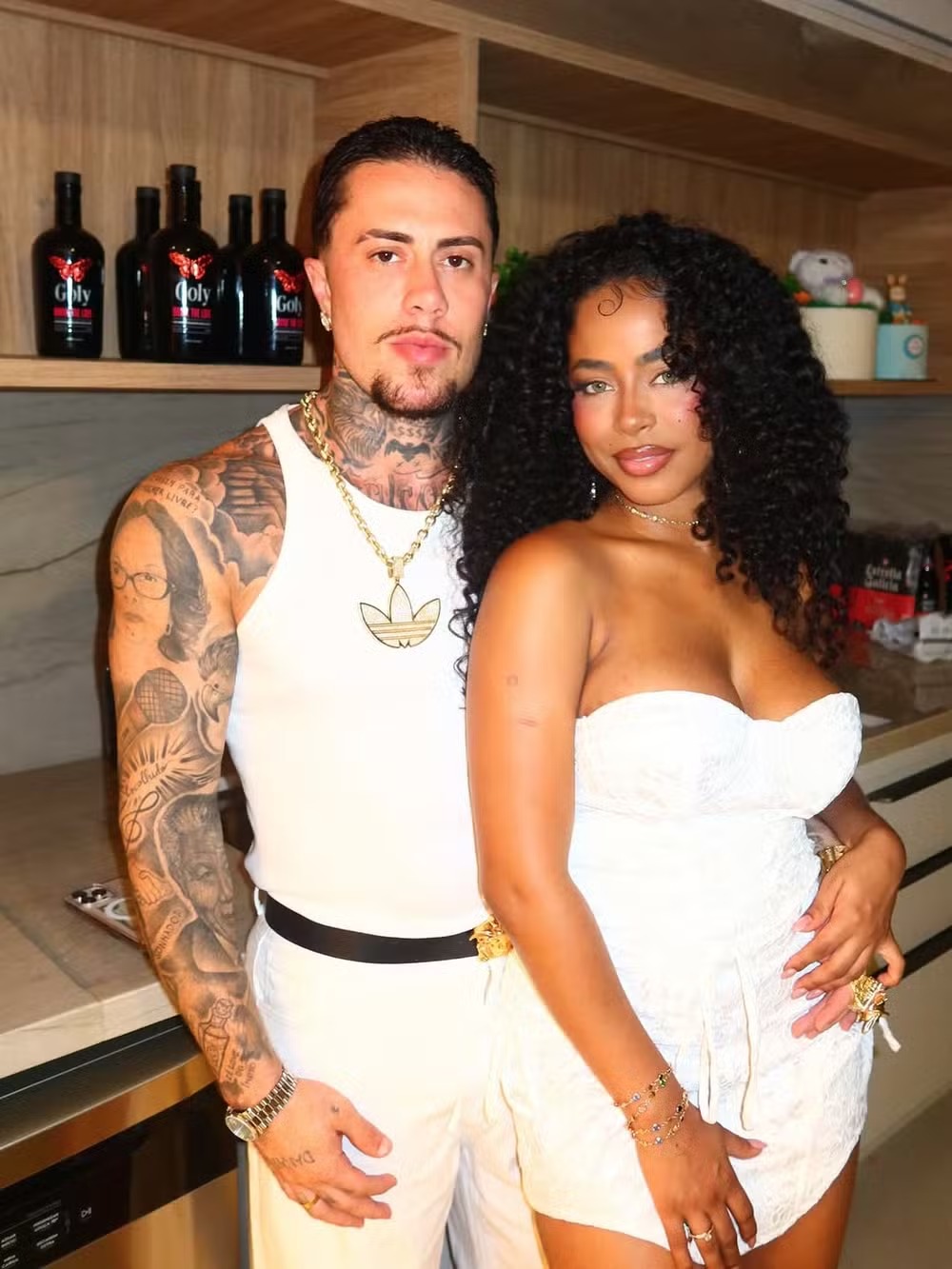 Lorena Maria volta a rebater amigo que expôs MC Daniel: "não é um monstro"