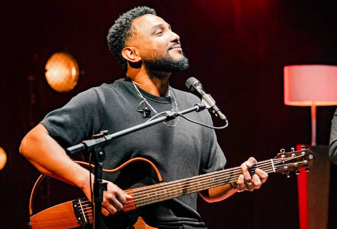 Eli Soares é confirmado para o ‘SouManaus Passo a Paço 2025’