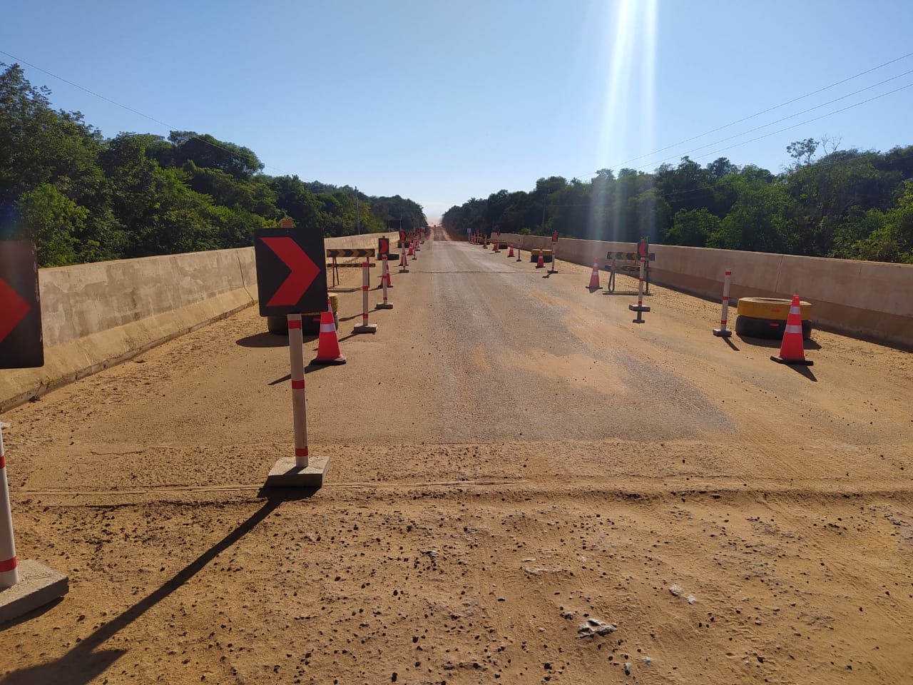 DNIT reforça restrição de veículos de carga sobre ponte na BR-319