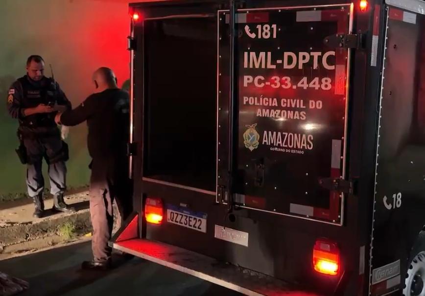 Homem é executado por pistoleiros enquanto brincava de 'papagaio' no Novo Aleixo