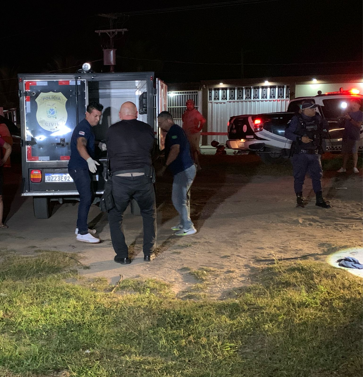 Morre segundo homem crivado de balas por 10 criminosos na Praia Dourada 