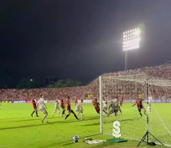 Sport e Santos empatam em 2 a 2 pelo Campeonato Brasileiro neste sábado