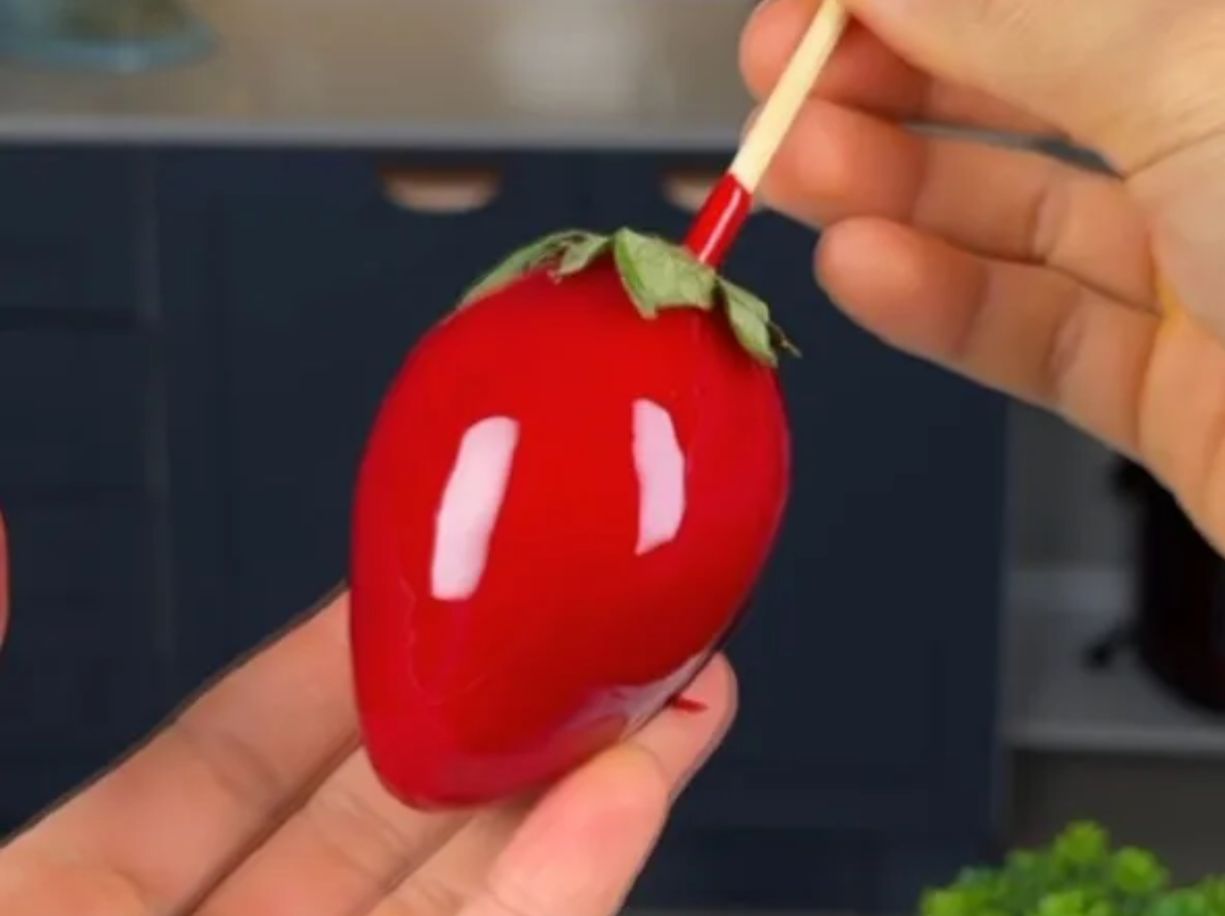 'Morangos do amor' desaparecem e caso vai parar na delegacia no Rio