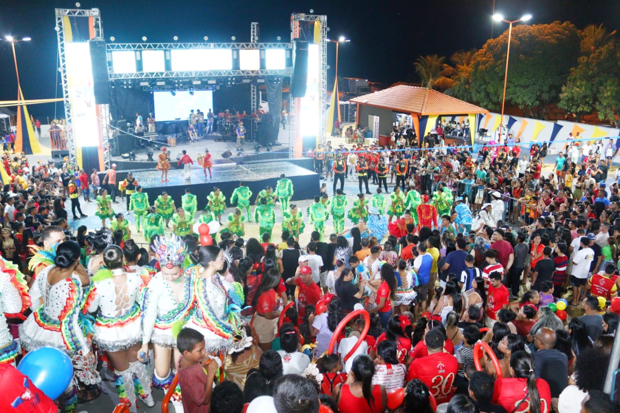Agremiações encantam na segunda noite dos 93 anos de Coari rumo ao 8º Festival Cultural