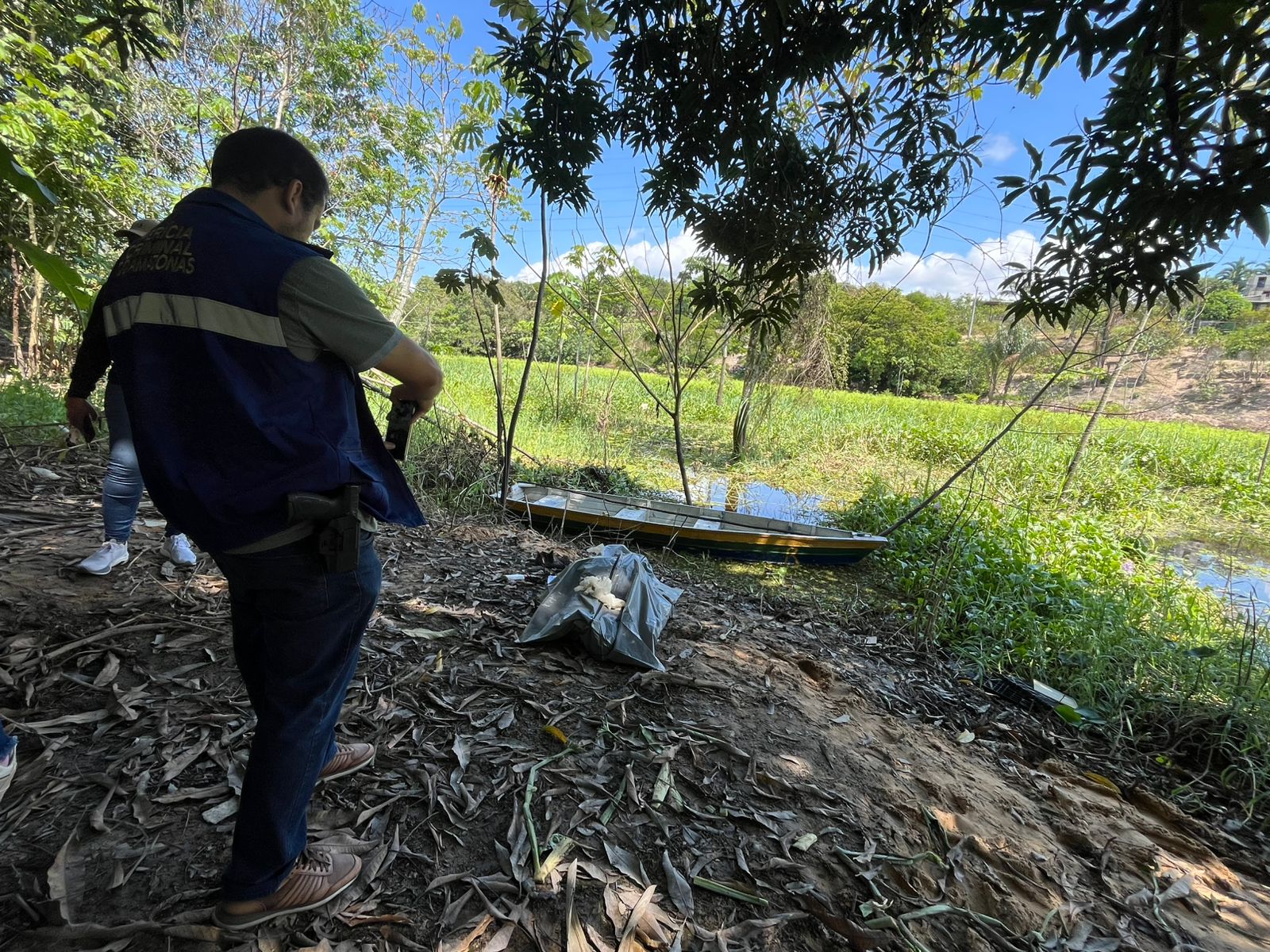 Homem sofre surto, cai em igarapé e é achado morto no Colônia Antônio Aleixo