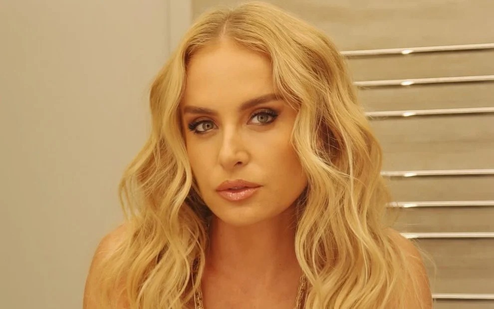 Angélica vai comandar programa ao vivo no GNT