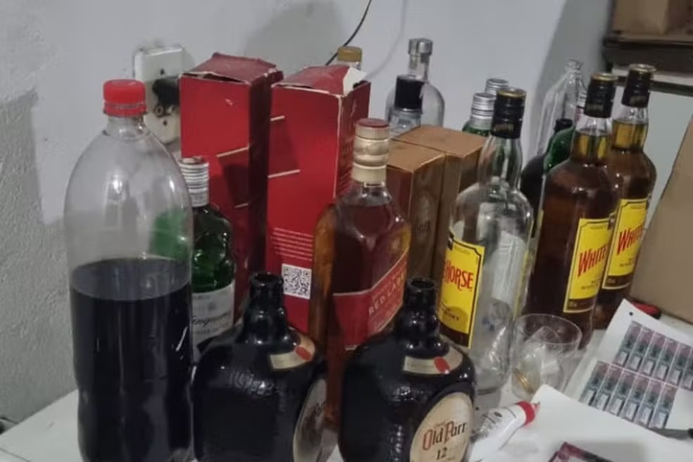 Homens são presos por adulteração de bebidas alcoólicas e produtos infantis no Jorge Teixeira
