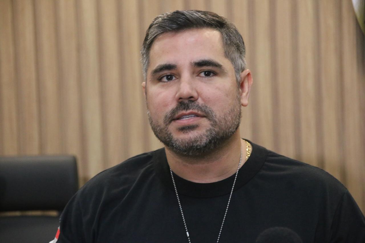 Filho adotivo é preso por planejar sequestro e extorsão de R$ 700 mil do pai em Manaus