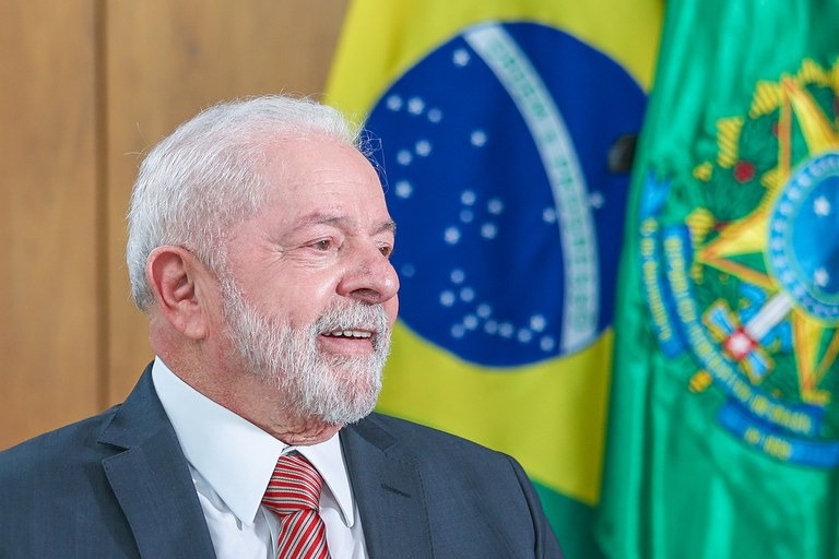 Lula sanciona lei que permite ao governo mirar no limite inferior da Meta Fiscal 