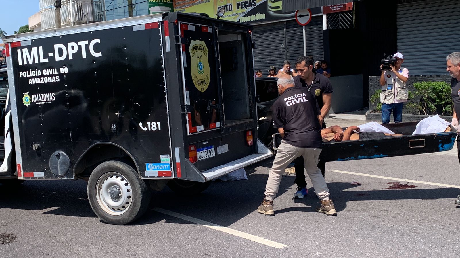 Sobrevivente diz que motorista de app tentou ultrapassagem durante acidente no Novo Aleixo