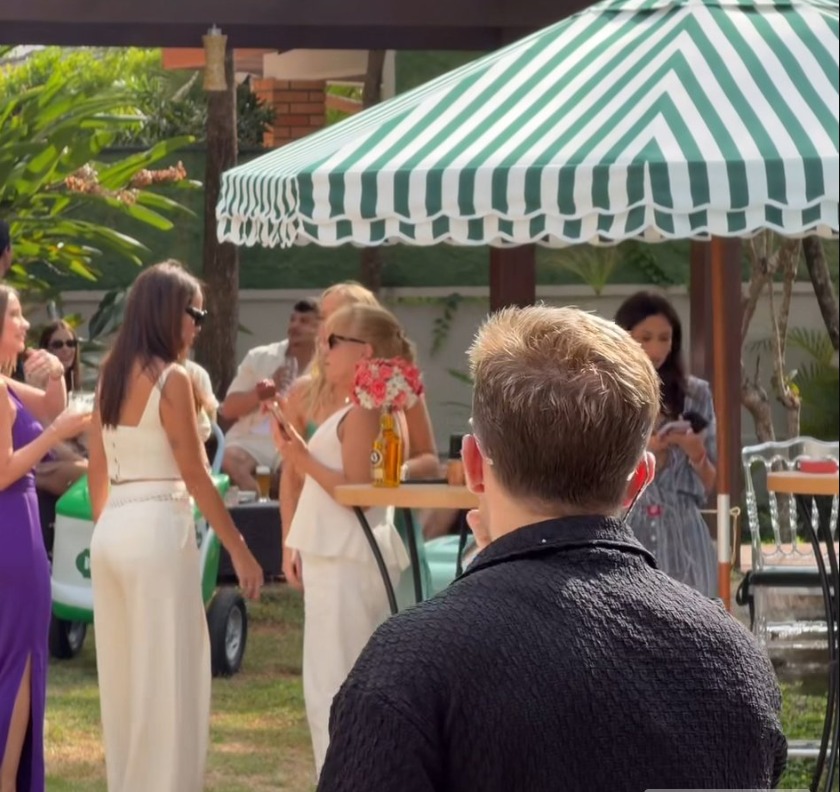 Júlio Cocielo é flagrado em aniversário de Tata Estaniecki após separação; veja