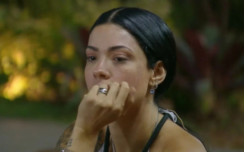 A Fazenda 17: Rayane pede socorro à produção após ser ameaçada por Tamires