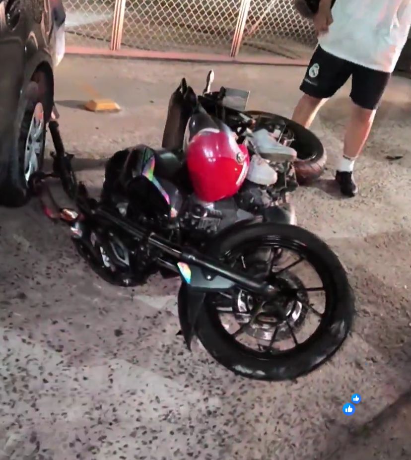 Motociclista fica ferido após ser atingido por carro na Av. Nathan Xavier
