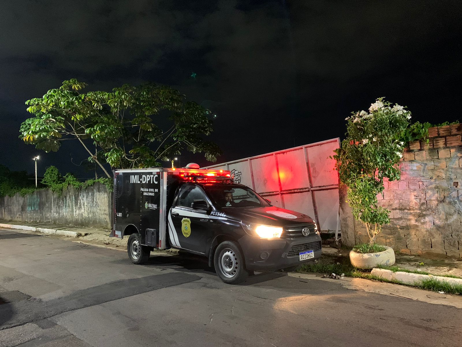 Corpo é encontrado com sinais de violência em terreno no São Geraldo