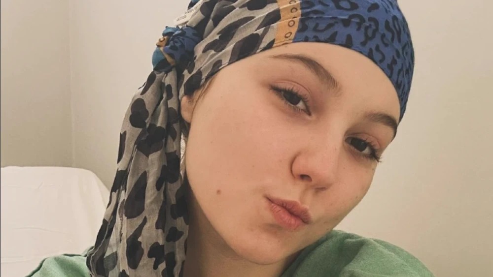 Pai de Isabel Veloso atualiza estado de saúde da filha