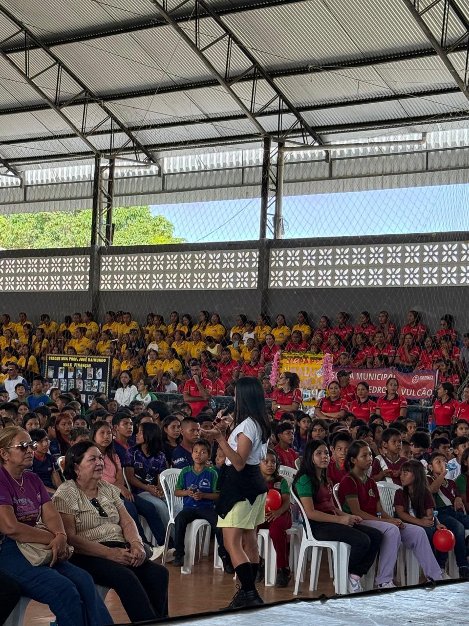 Prodígio amazonense: Malu Lira leva educação financeira para comunidades ribeirinhas