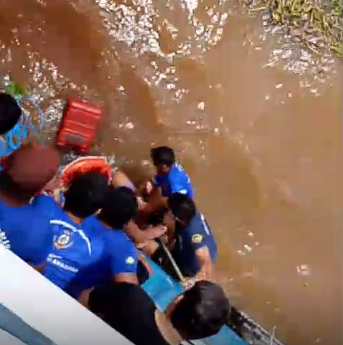 Morte de criança em naufrágio no Encontro das Águas é confirmada