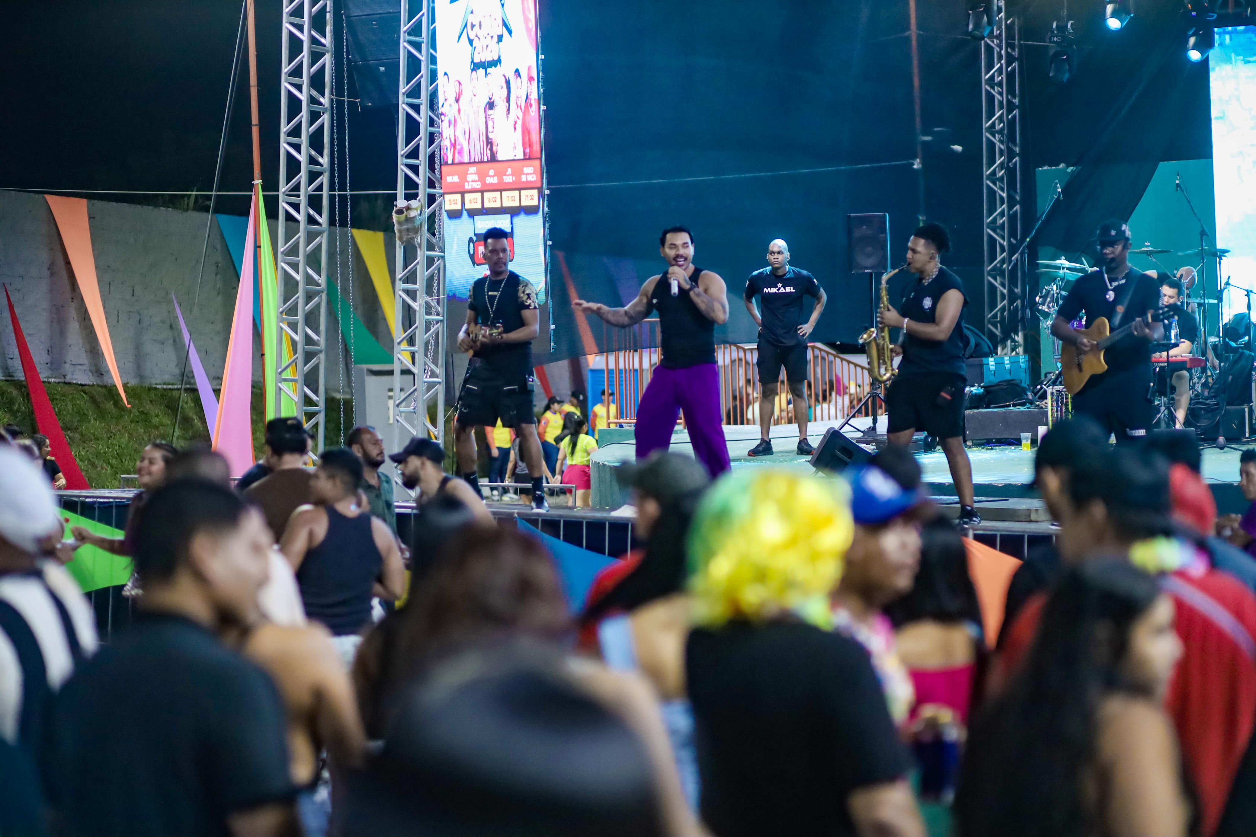 Carnaval Coari 2026 reúne 20 mil pessoas com segurança reforçada e atrações