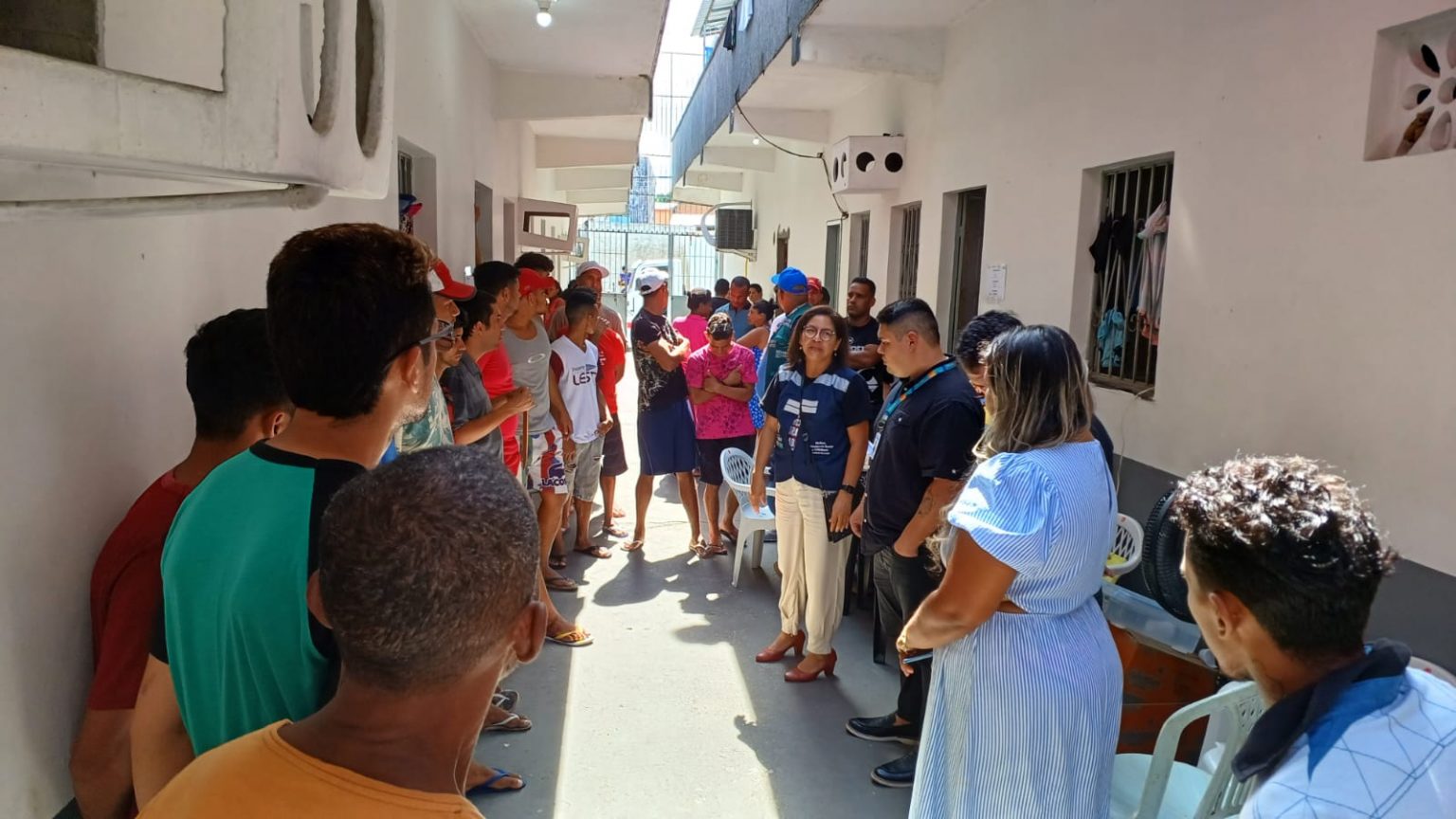 Vagas de empregos são oferecidas para vítimas de deslizamento no Jorge Teixeira, em Manaus