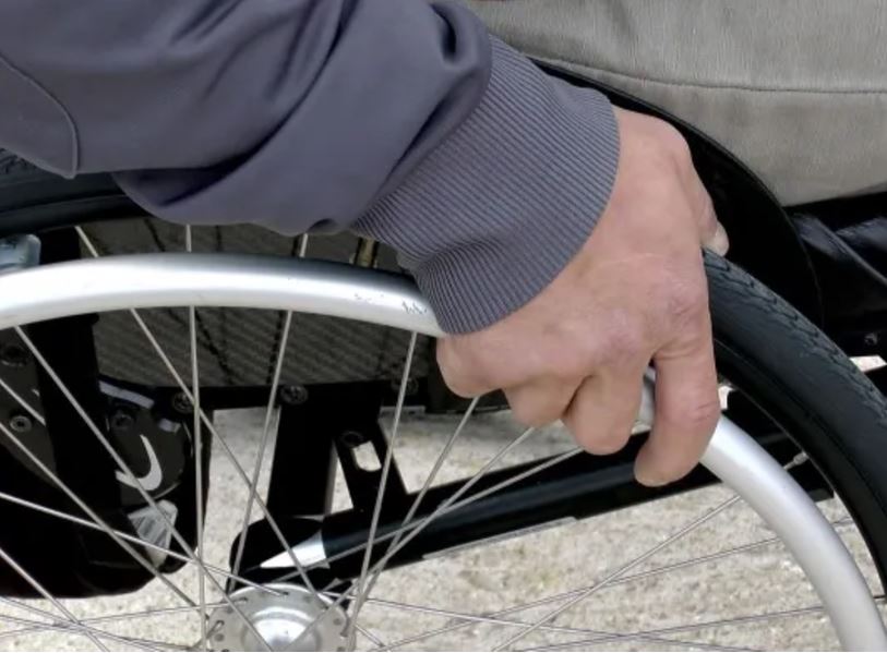 TJAM decide se candidato que ficou deficiente após inscrição em concurso pode concorrer por cota