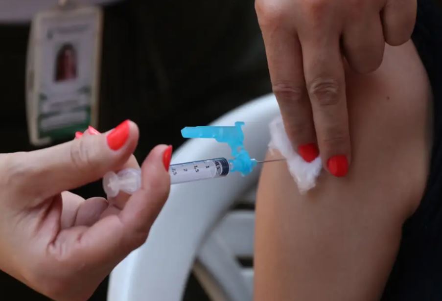 Vacinação contra a dengue poderá ser feita pelo SUS a partir de fevereiro 