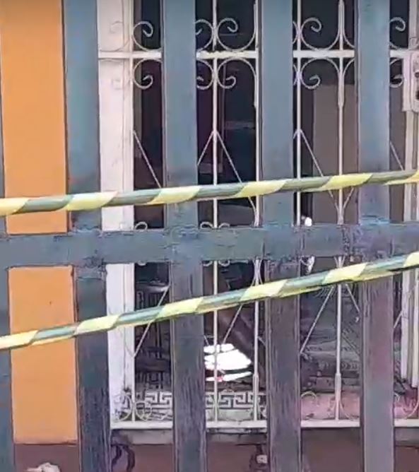 Vizinhos sentem odor e encontram idoso morto dentro de casa no Amazonas