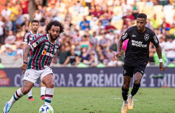 Botafogo enfrenta o Fluminense de olho na liderança do Brasileiro