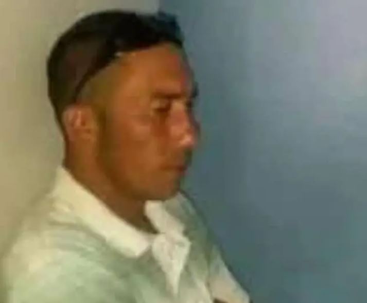 Pescador é encontrado com faca cravada no peito dentro de barco no Amazonas