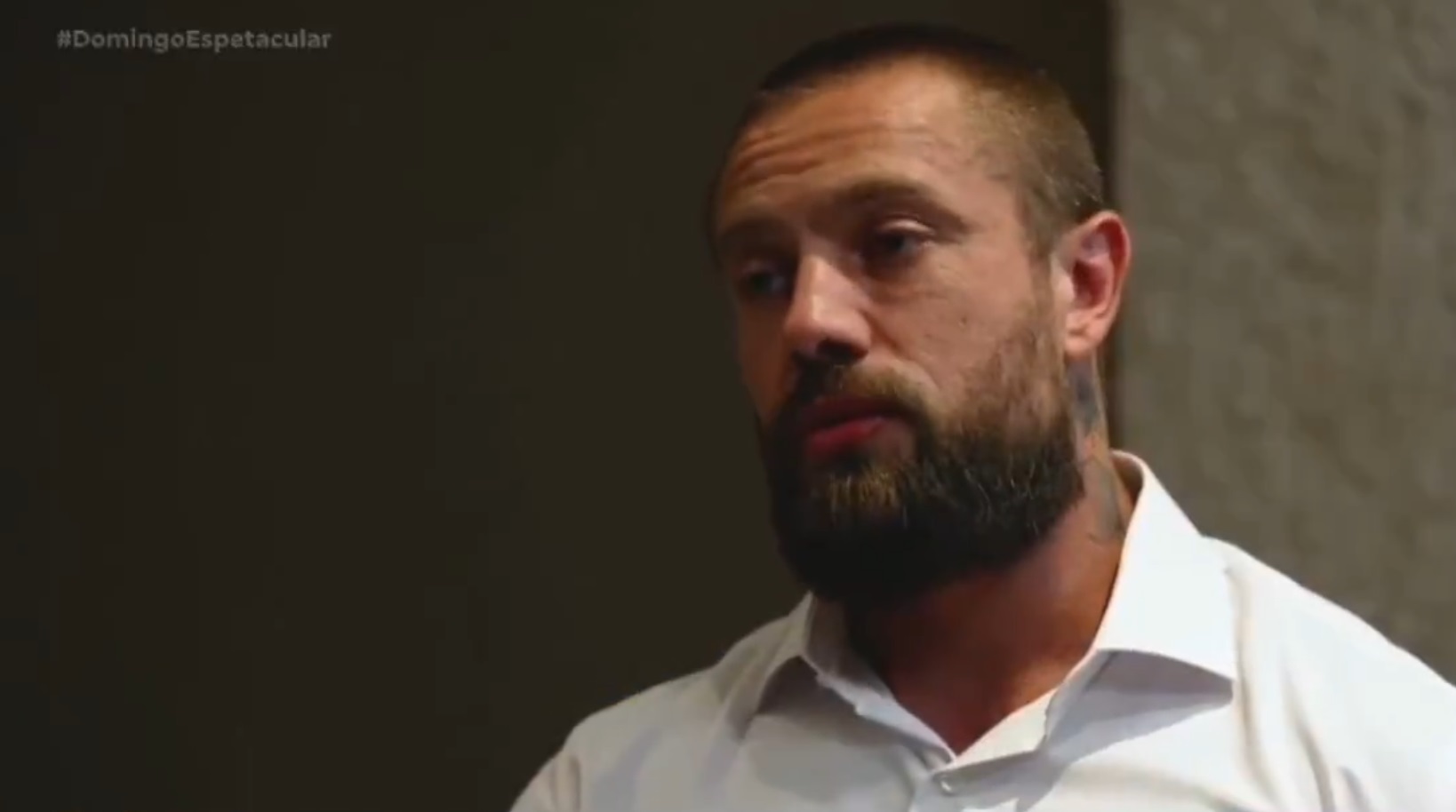 Rafael Cardoso descreve mau hálito de atriz: "parecia bicho morto"