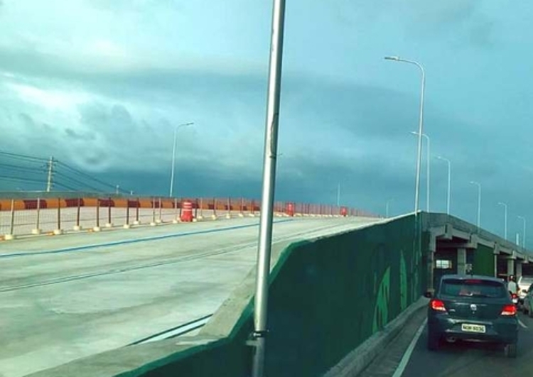 Alça do viaduto do Manoa será interditada para manutenção neste sábado