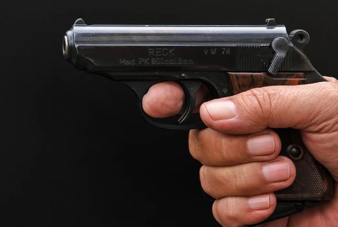 Reunião da CCJ é cancelada e análise sobre porte de armas é adiada