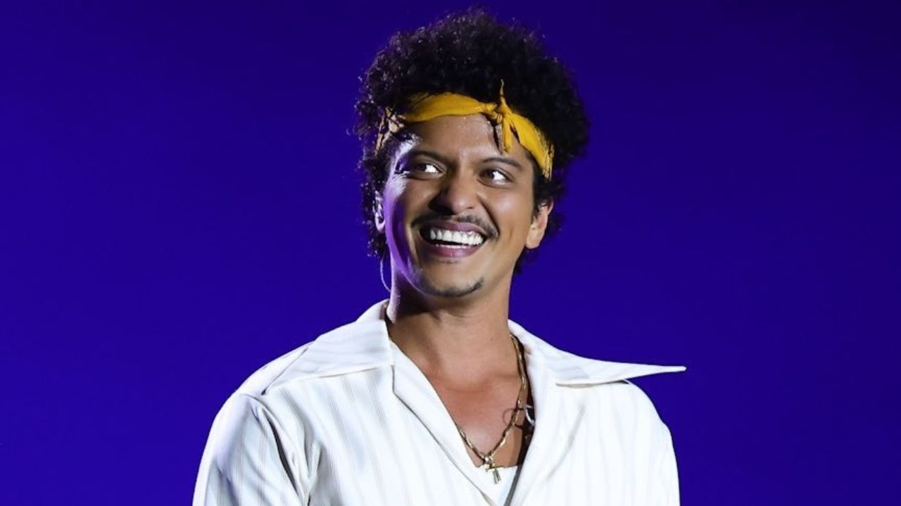 Bruno Mars voltará ao Brasil para show no estádio do Morumbi