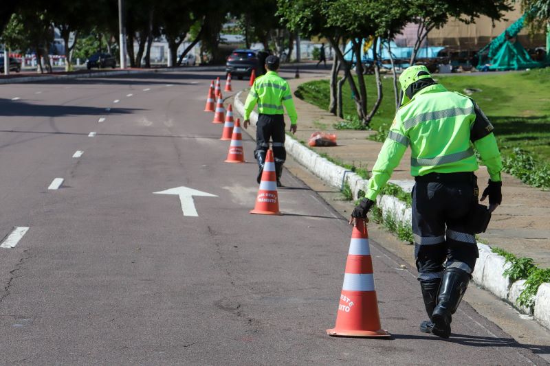 Fiscalização atua contra 'flanelinhas' no entorno da Arena da Amazônia