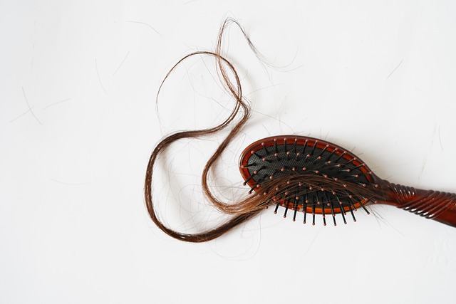 Especialistas falam sobre tratamentos para queda de cabelo pós Covid