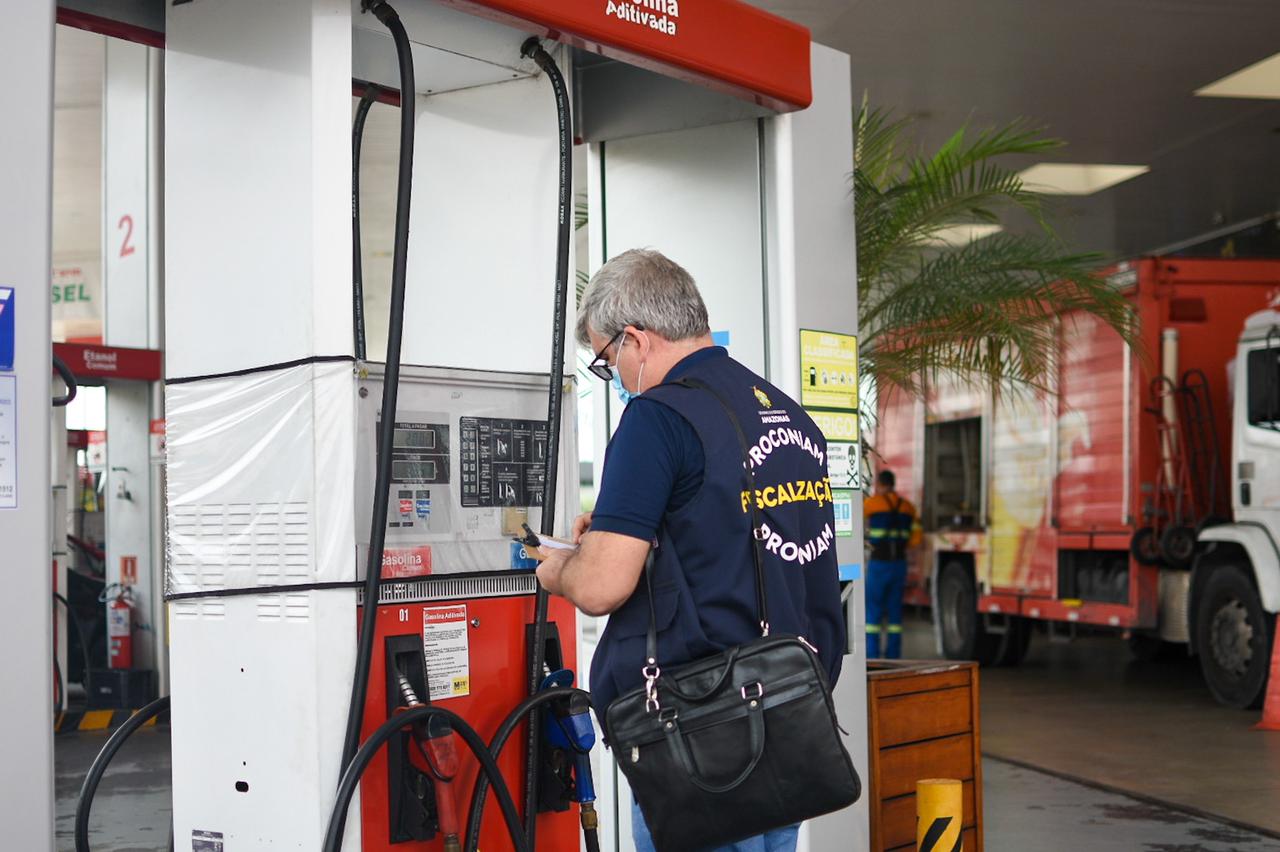 Procon-AM registra mais de 270 autuações a postos de gasolina até junho