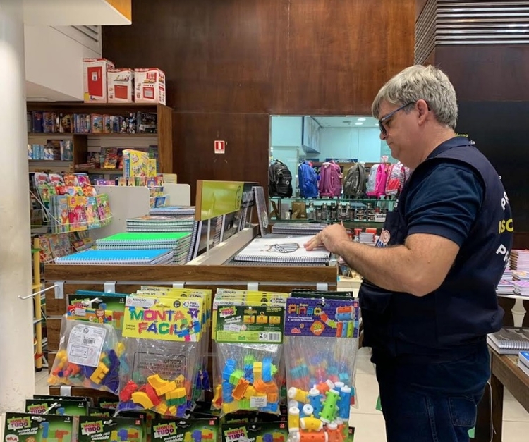 Saiba quais itens não podem ser pedidos na lista de material escolar