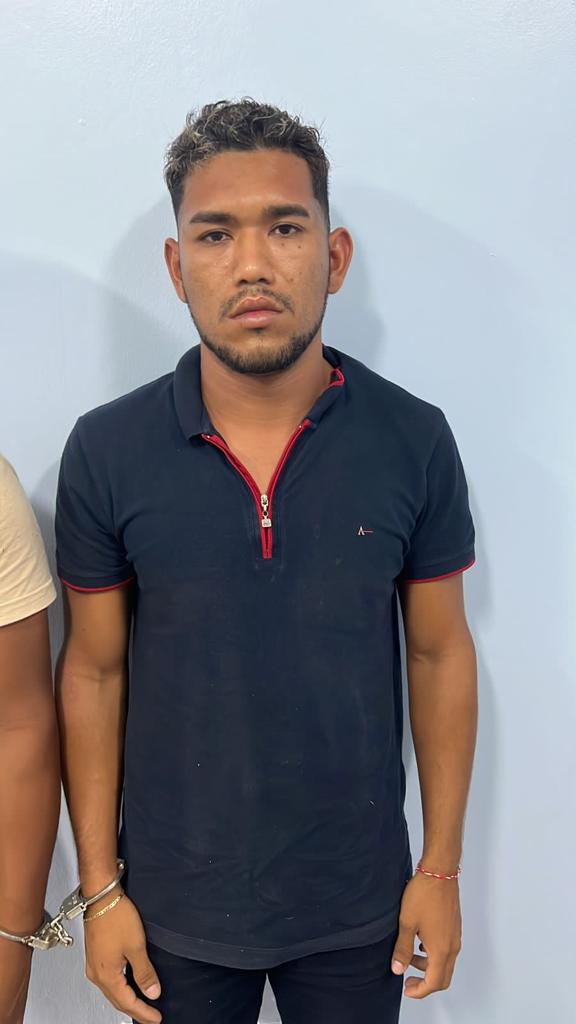 Suspeito de executar jovem com quase 20 tiros é procurado no Amazonas