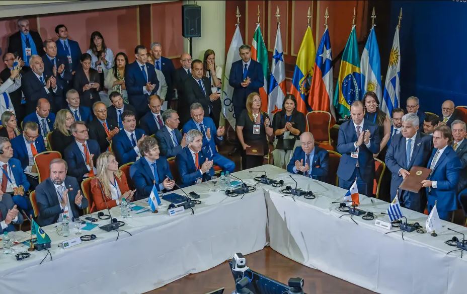 Acordo Mercosul-UE é “bem diferente” do negociado em 2019, diz Lula