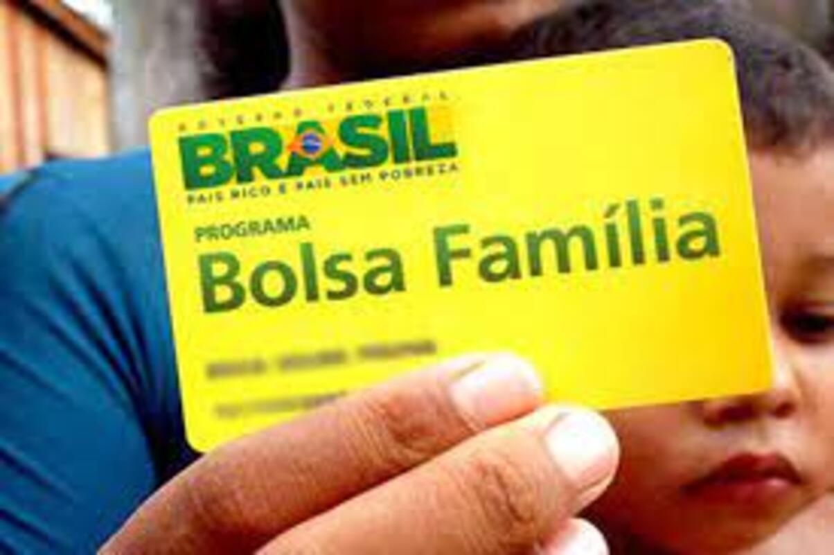 Governo suspende até março de 2022 bloqueios do benefício do Bolsa Família
