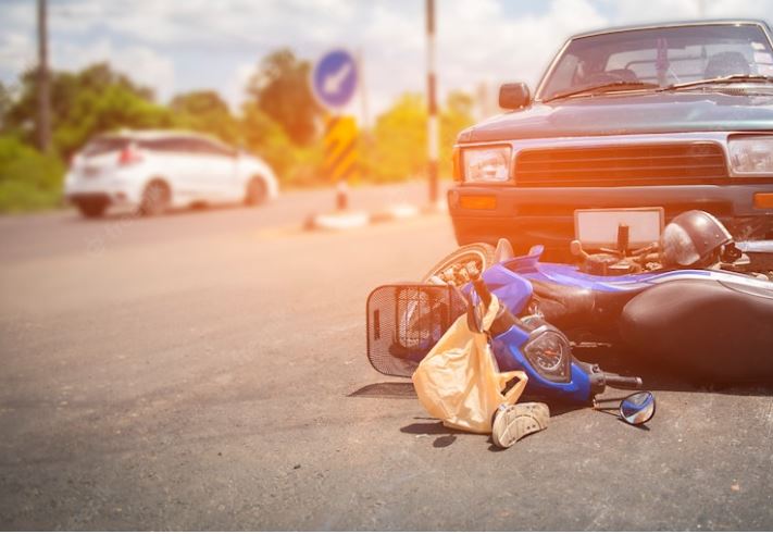 Idoso morre após ser atropelado enquanto andava de moto no Amazonas 