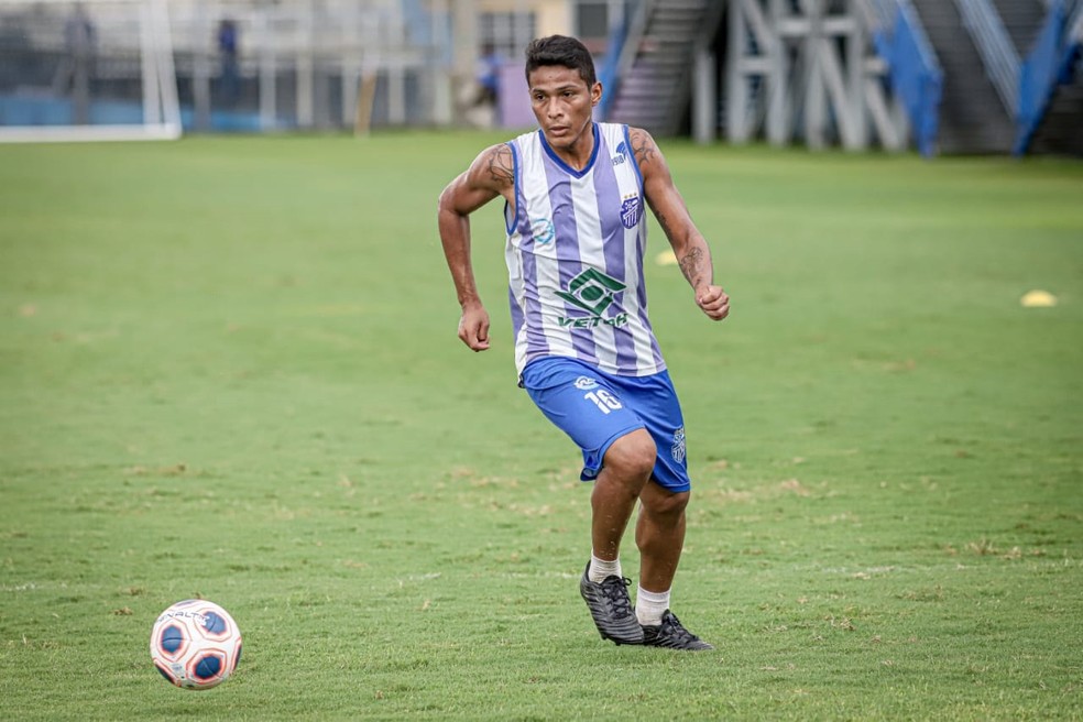 Intubado, jogador do São Raimundo pode ter sido espancado em Manaus