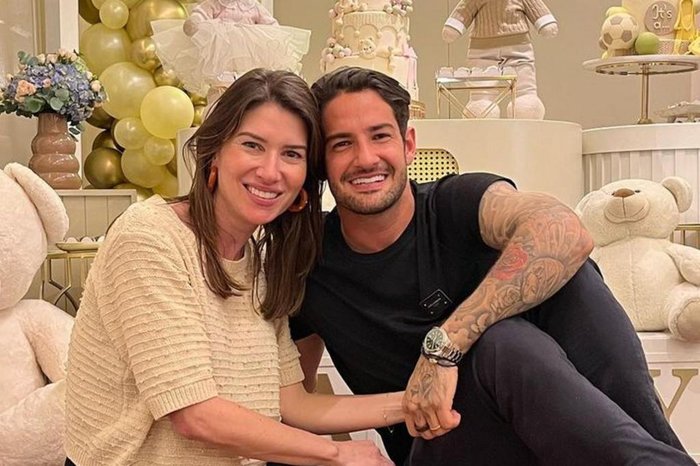 Nasce filho de Rebeca Abravanel e Alexandre Pato 
