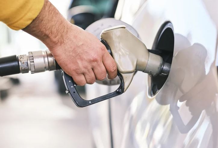 Gasolina caseira feita com óleo de cozinha danifica motores de carros