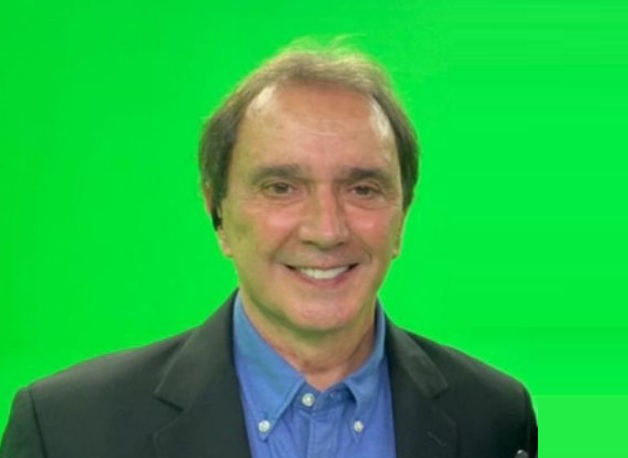 Comentarista da F1 na Band, Reginaldo Leme comete gafe: ‘amigos da Globo’