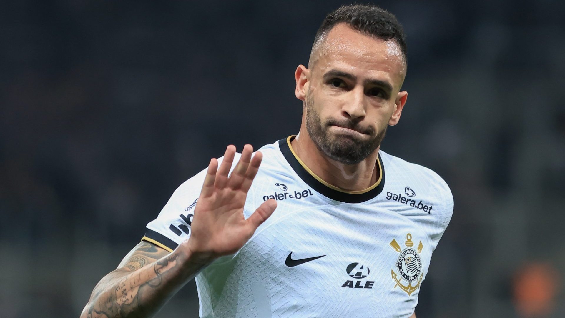 Renato Augusto já admite ouvir propostas antes de definição no Corinthians