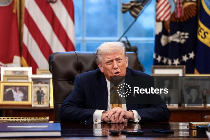 EXCLUSIVO-Trump questiona apoio ao filho do último xá do Irã dentro do país