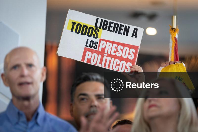 Venezuela diz que 116 prisioneiros foram libertados; grupo de direitos humanos cita número menor