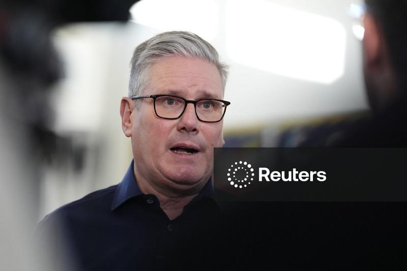 Starmer, do Reino Unido, diz que cabe aos EUA justificar suas ações na Venezuela