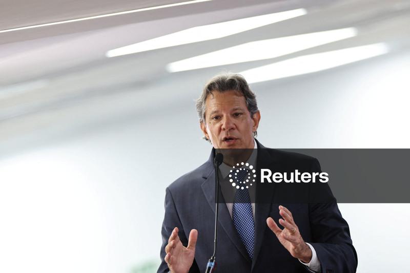 Haddad diz que "com certeza" deixará governo em fevereiro